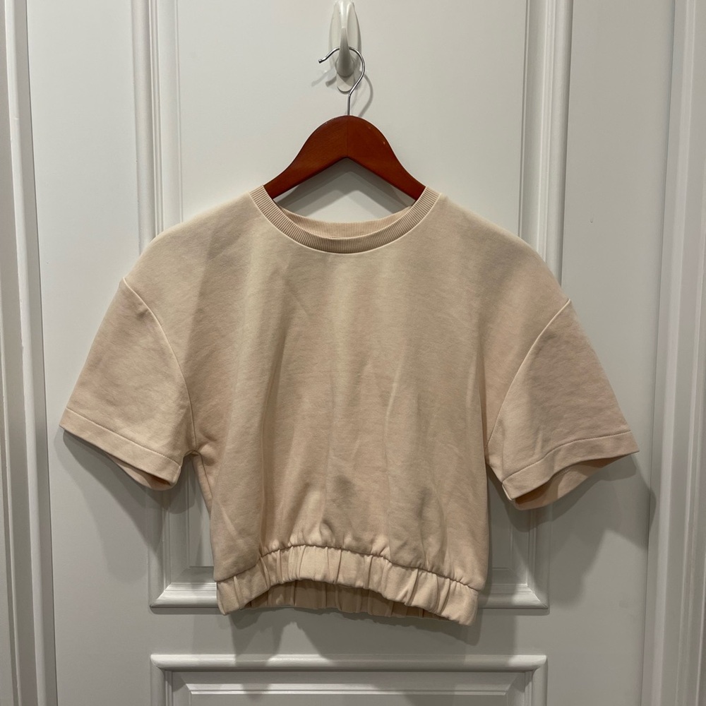 Zara Cream Crop Top. Size Medium